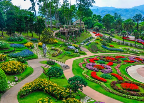 The beauty of the gardens and beautiful flowers.