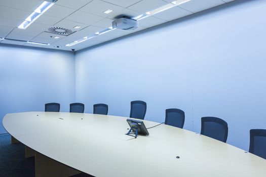 teleconferencing and telepresence business meeting room