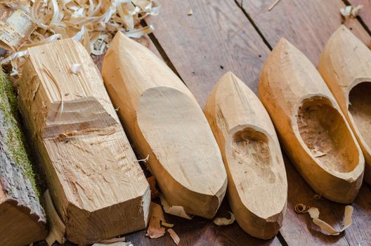 LWL-Open-Air Museum Hagen. 
Images courtesy of the Department of Public Relations. 
Einzelene manufacturing steps of the traditional wooden shoes called clogs.