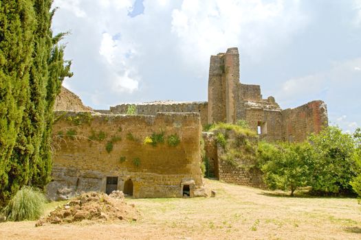 Photo shows a general view of the Tuscany city of Sorano.