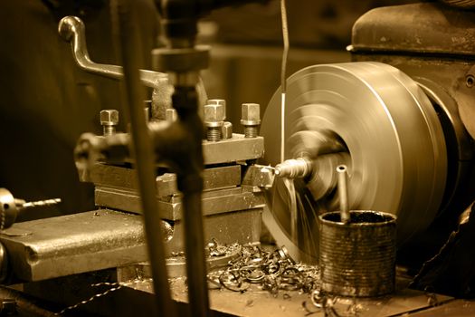 Turning lathe in the workshop
