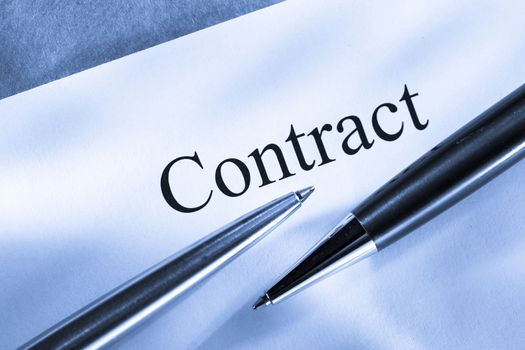 Contract conception with pen