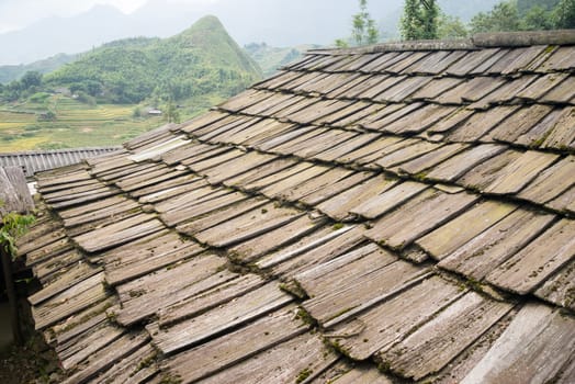 Roof made of wood pieces in the countryside