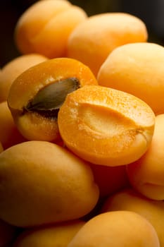 Heap of ripe apricots