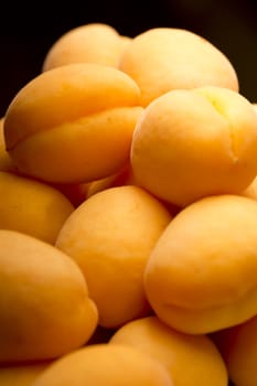 Heap of ripe apricots