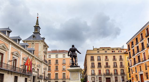 Bronze Statue Don Alvaro de Bazan, Famous Admiral, Plaza de la Villa, Madrid Spain. Statue in front of Casa de Cisneros, created in 1891 by sculptor Mariano Benlliure