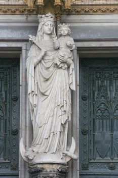 Sculpture, a statue of Mary with baby Jesus