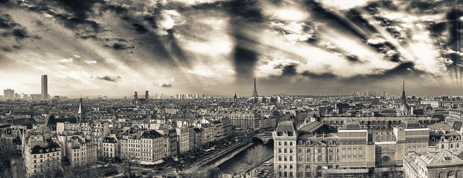 Paris aerial view with main city landmarks.