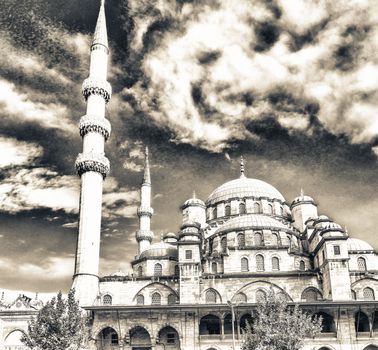 Yeni Mosque, New Mosque or Mosque of the Valide Sultan, Istanbul, Turkey.