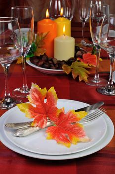 Fragment table setting in autumn colors