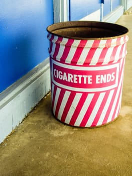 Large ashcan for cigarette disposal
