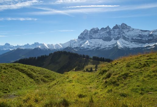 picturesque landscapes of national parks in New Zealand