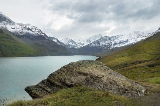 picturesque landscapes of national parks in New Zealand