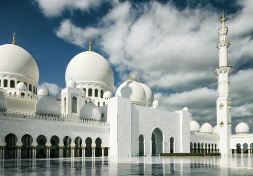 Abu Dhabi Sheikh Zayed White Mosque