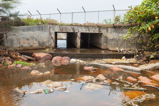 Big drain pipi and Wastewater, Pollution