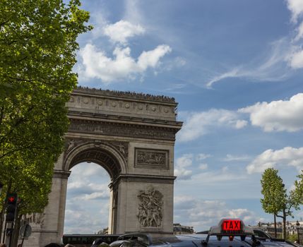 The triumphal arch at the beginning of the Avenue des Champs-��lys��es was commissioned by Napoleon Bonaparte in 1806
