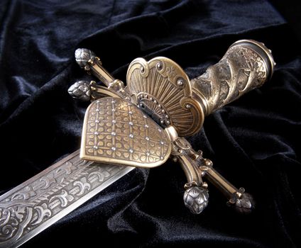 smart dagger of the medieval soldier. It was used for hunting