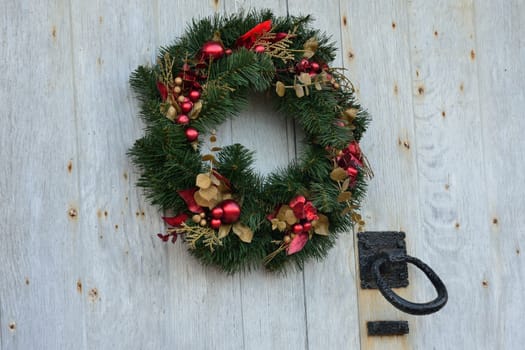 Christmas wreath with door knocker