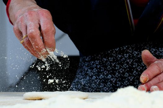 The Carasau is a typical Sardinian bread, spread all over the island is known as the Italian Music of paper.