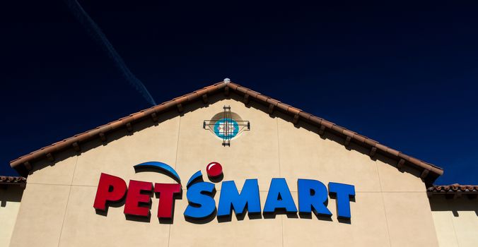 SANTA CLARITA, CA/USA - NOVEMBER 22, 2014  Exterior view PetSmart store. PetSmart, Inc. is a retail specialty chain of pet supplies and services.