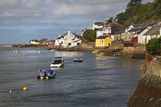 Aberdyfi or Aberdovey as the English call it lies on the Dyfi estuary in Wales.