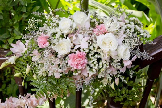 flowers bouquet arrange for decoration in wedding ceremony