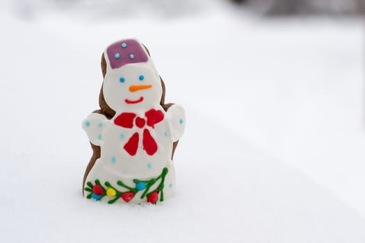delicious fun snowman cookies cobbled together out of the snow