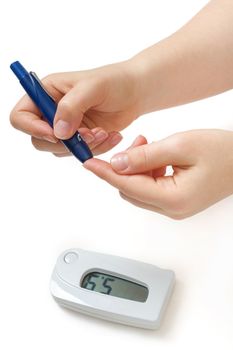 Lancet for piercing a finger at a diabetes