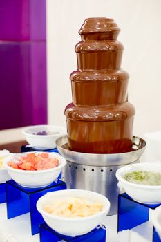 Chocolate fondue with fresh fruits