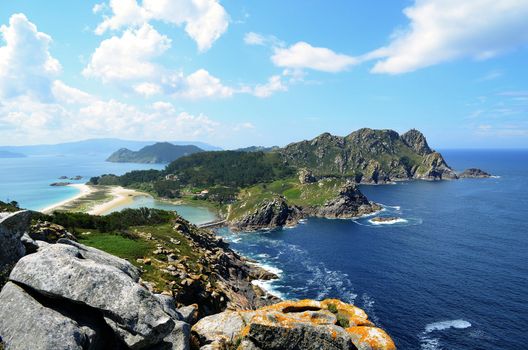 The Cíes Islands are located in the mouth of the Ría de Vigo (Galicia, Spain).