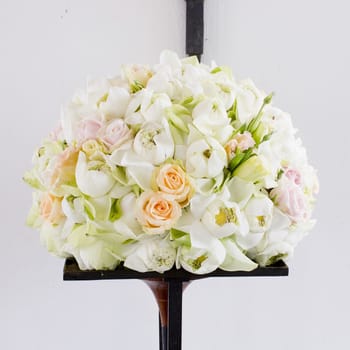 flowers bouquet arrange for decoration in wedding ceremony
