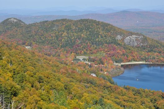 Echo Lake in Franconia Notch in the White Mountains of New Hampshire