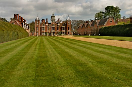 The present Blickling Hall was built in the 17th century on the site of an earlier dwelling where Anne Boleyn, (mother of Elizabeth the first) was born.