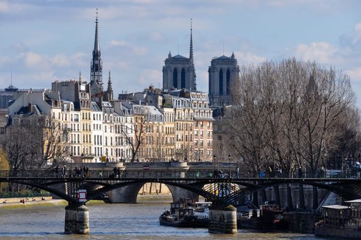 The river Seine in Paris, Notre-Dame cathedral in the background, France