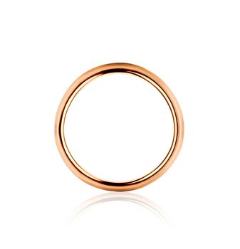 Lonely golden wedding ring isolated in the closeup