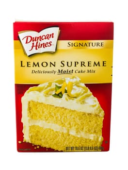 Winneconne, WI - 5 February 2015: Box of Duncan Hines Lemon Supreme cake mix.