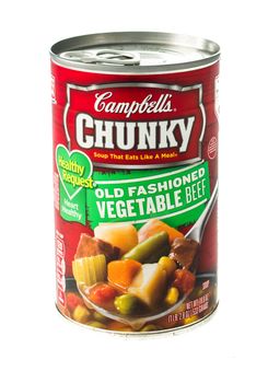 Winneconne, WI - 5 February 2015:  Can of Campbell's Chunky Old Fashioned Vegetable Beef soup.