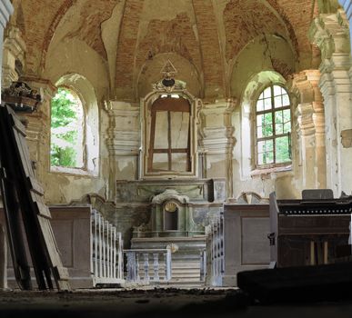 Church of the Holy Trinity from 1581, destroyed during the Thirty Years War, restored late 18th century. Now in disrepair. Nove Sedliste (Neuzedlisch), Czech republic.