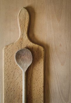 background with spoon utensils and chopping boards food