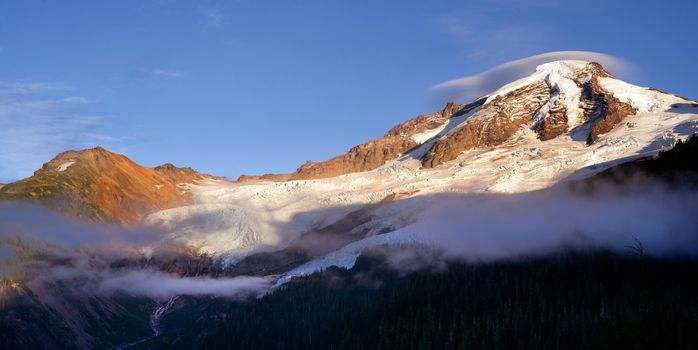 The sun is ready to set casting long shadows at Mt Baker