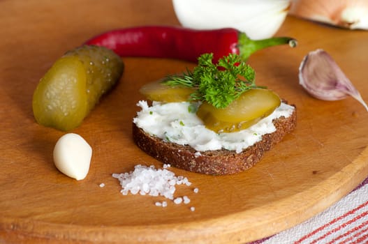 Lard spread with garlic, parsley and dill