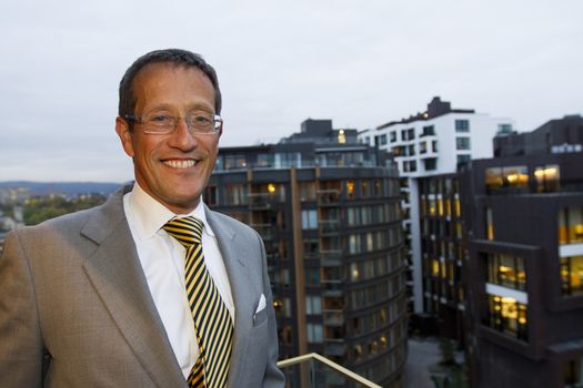 Richard Quest besøker Oslo, og bor på The Thief. 2014.