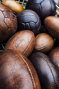 Rugby balloons of other times