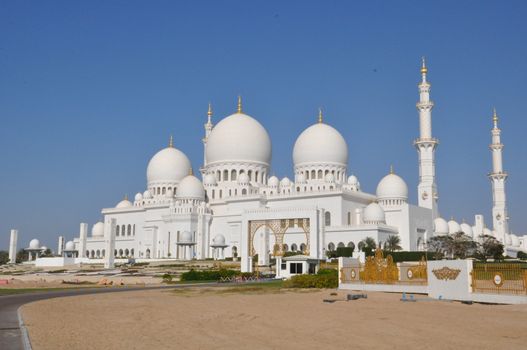 Sheikh Zayed Grand Mosque in Abu Dhabi, UAE