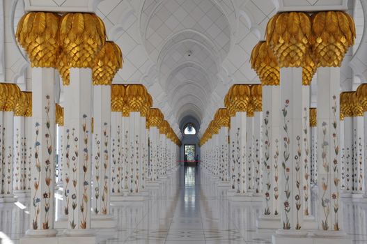 Sheikh Zayed Grand Mosque in Abu Dhabi, UAE