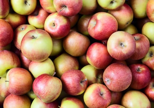Fresh ripe raw apples background 
