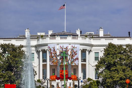 Halloween Fall Decorations Presidential White House Fountain Washington DC
