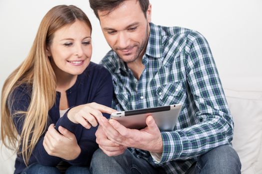 couple using the ipad