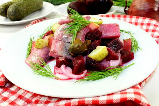 Matie salad with beetroot, onions and pickles