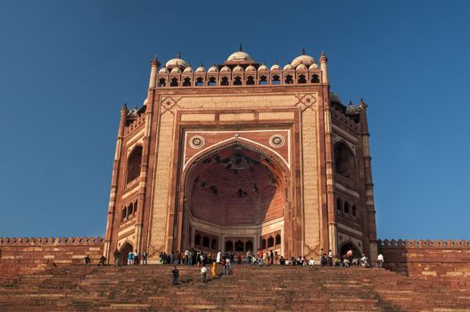 grand entrance of faerpur sikri